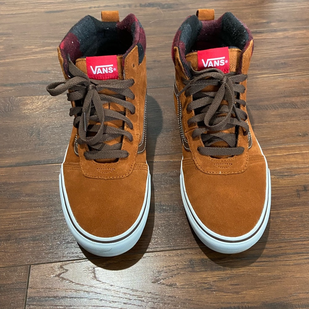 Men’s Vans Sk8-HI MTE-2 Size 10 Burnt Orange